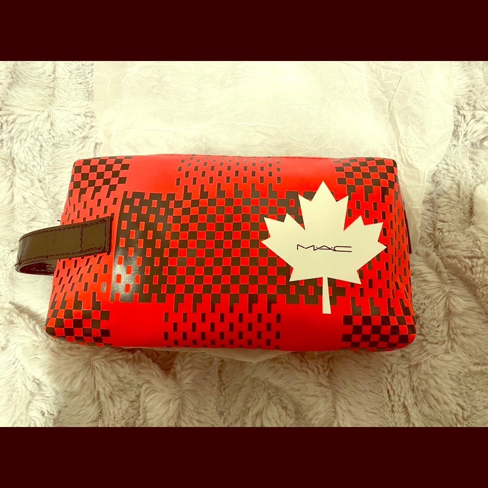 Mac cosmetics pouch